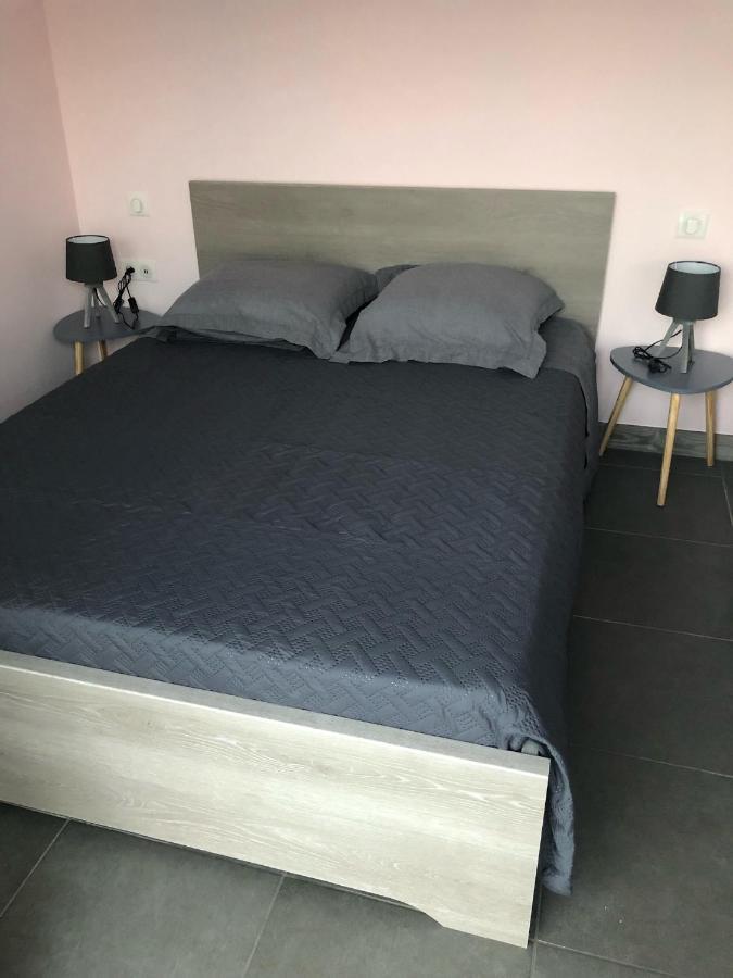 Chambres D'Hotes Chez Florence Montmerle-sur-Saone Exterior photo